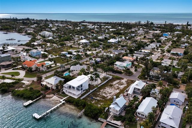 7094 LONGBOAT DRIVE E, Longboat Key, FL 34228