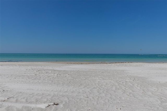 7094 LONGBOAT DRIVE E, Longboat Key, FL 34228