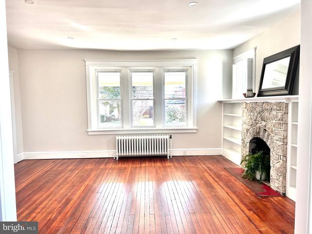 272 PENN AVE, Oxford, PA 19363