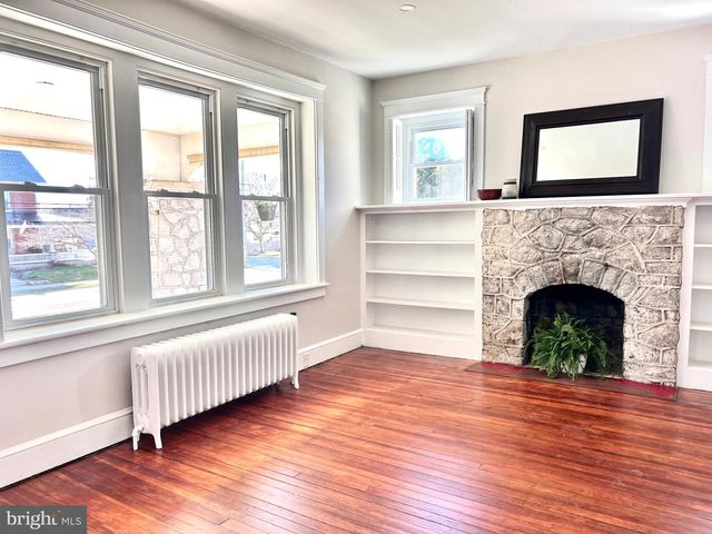 272 PENN AVE, Oxford, PA 19363