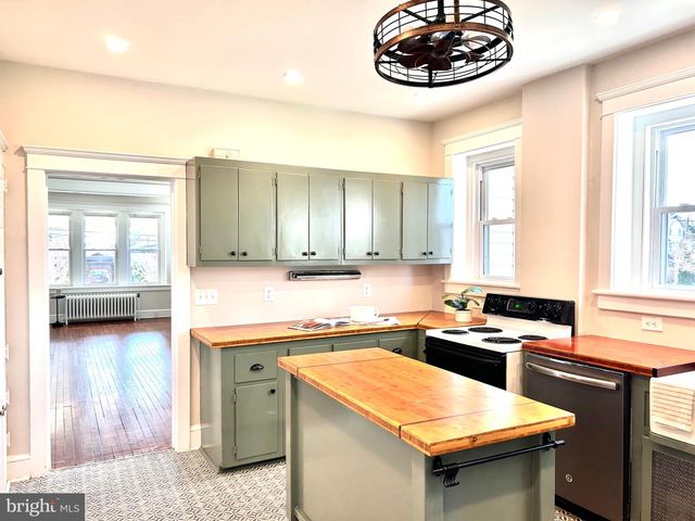 272 PENN AVE, Oxford, PA 19363