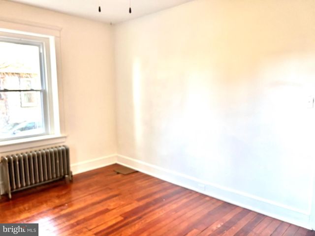 272 PENN AVE, Oxford, PA 19363