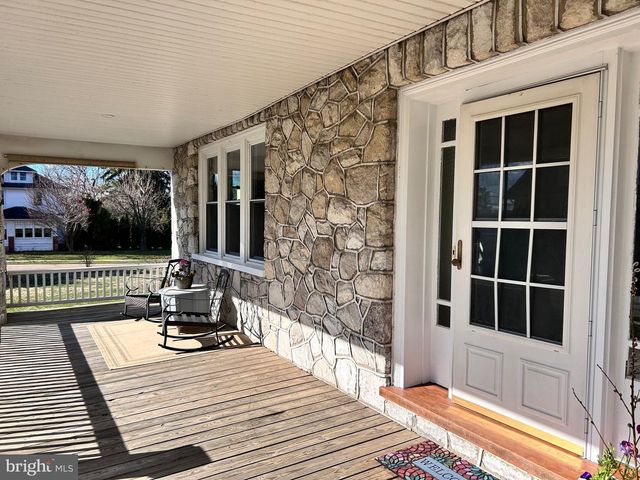 272 PENN AVE, Oxford, PA 19363