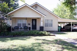702 E GILBERT STREET, Henrietta, TX 76365