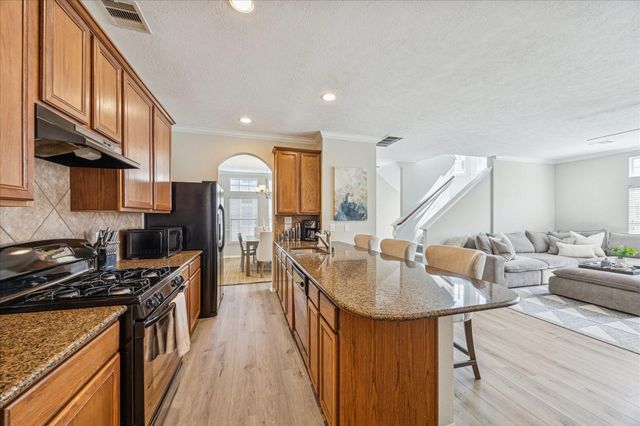 3319 Leading Point Drive, Houston, TX 77091