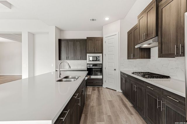 11625 Hollering Pass, Schertz, TX 78154