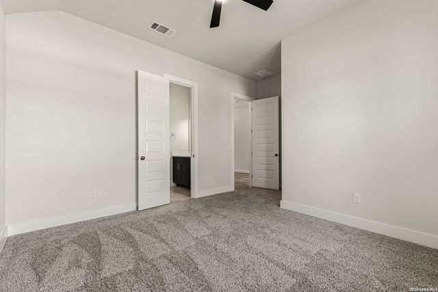 11625 Hollering Pass, Schertz, TX 78154