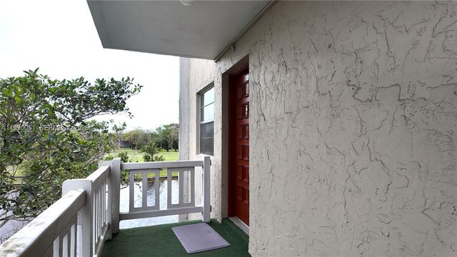 3776 Inverrary Boulevard 301R, Lauderhill, FL 33319