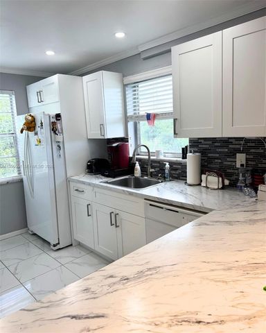 3776 Inverrary Boulevard 301R, Lauderhill, FL 33319