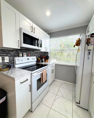 3776 Inverrary Boulevard 301R, Lauderhill, FL 33319