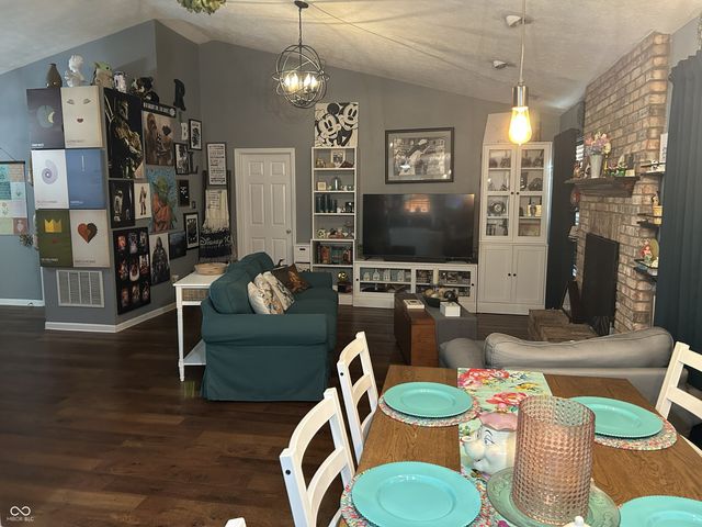 1229 Middleham Lane, Beech Grove, IN 46107