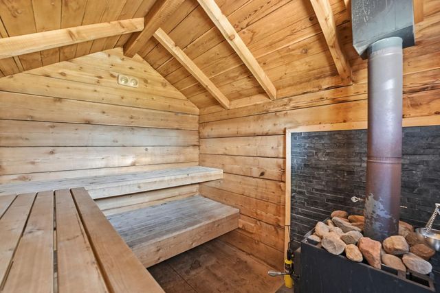 4355 Donway Drive NE, Alexandria, MN 56308