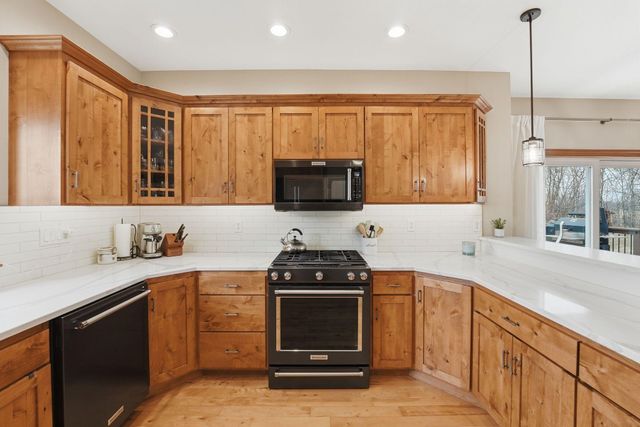 4355 Donway Drive NE, Alexandria, MN 56308