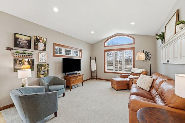 4355 Donway Drive NE, Alexandria, MN 56308