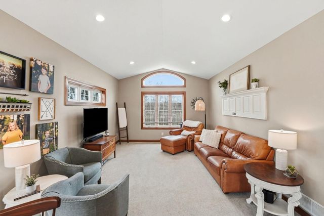 4355 Donway Drive NE, Alexandria, MN 56308