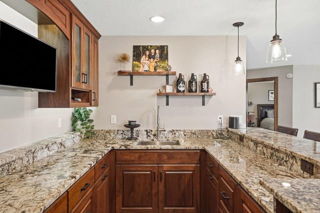 4355 Donway Drive NE, Alexandria, MN 56308