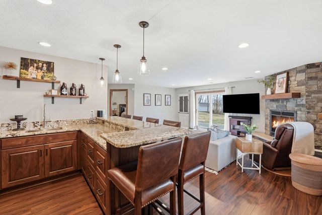 4355 Donway Drive NE, Alexandria, MN 56308