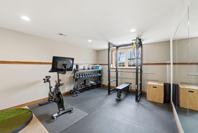 4355 Donway Drive NE, Alexandria, MN 56308