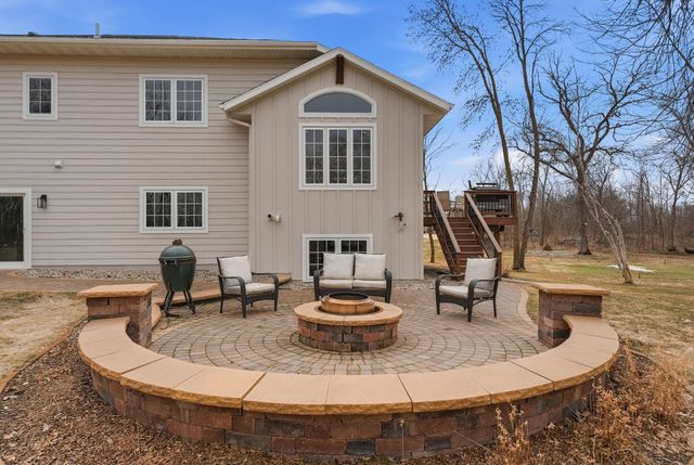 4355 Donway Drive NE, Alexandria, MN 56308