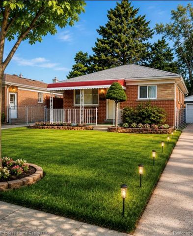 27374 Townsend Avenue, Warren, MI 48092