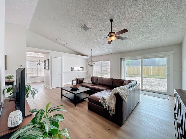 1433 PON PON COURT, Orlando, FL 32825