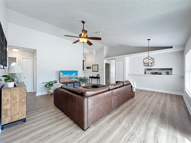 1433 PON PON COURT, Orlando, FL 32825