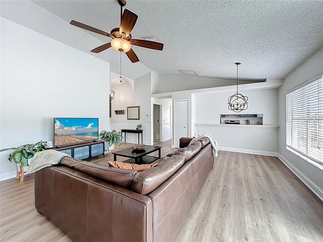 1433 PON PON COURT, Orlando, FL 32825