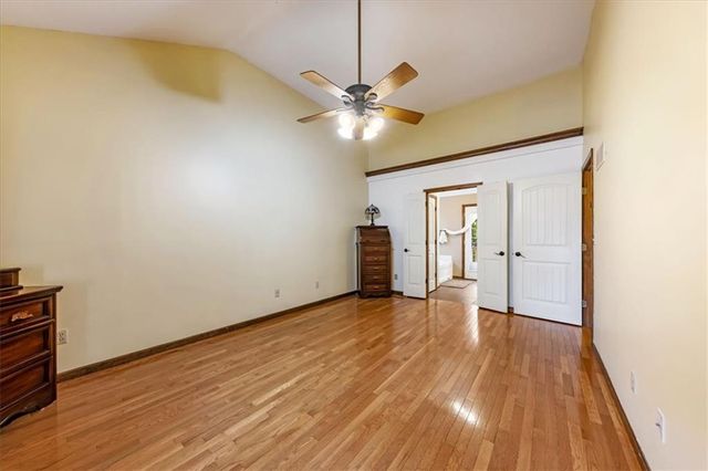 15421 Kansas Avenue, Basehor, KS 66007