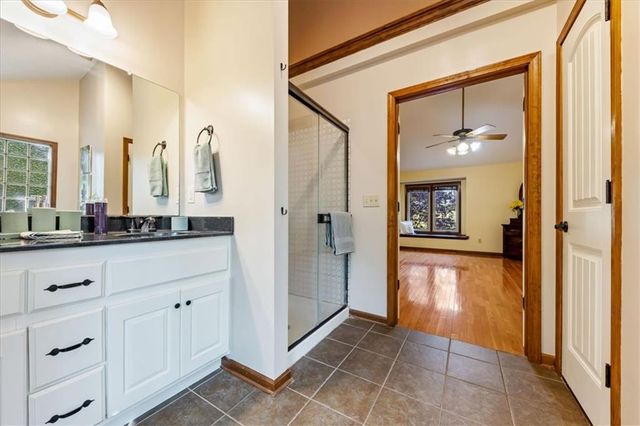 15421 Kansas Avenue, Basehor, KS 66007
