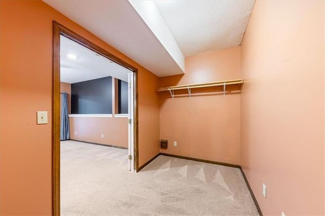 15421 Kansas Avenue, Basehor, KS 66007