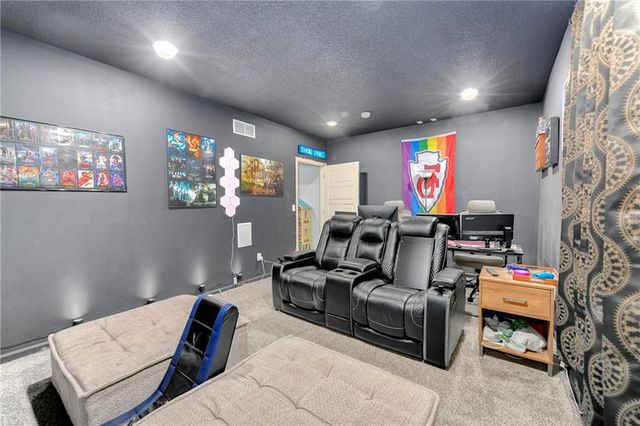 804 Merion Street, Lansing, KS 66043