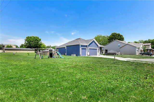 804 Merion Street, Lansing, KS 66043