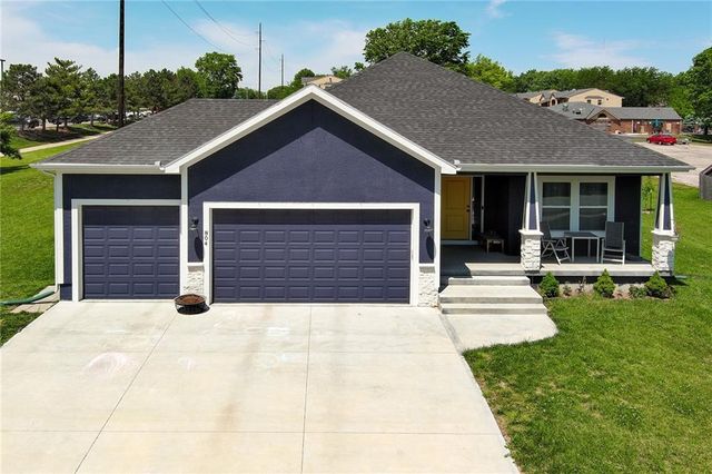 804 Merion Street, Lansing, KS 66043
