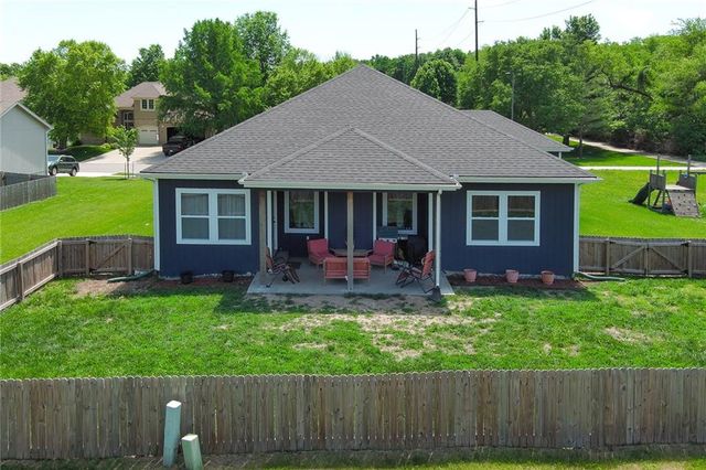804 Merion Street, Lansing, KS 66043