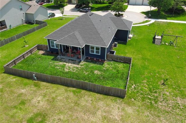 804 Merion Street, Lansing, KS 66043