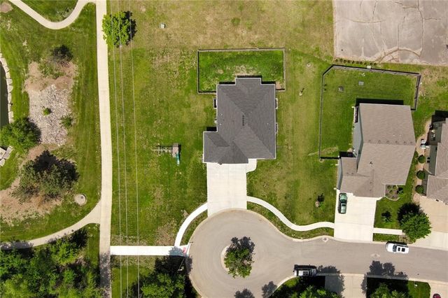 804 Merion Street, Lansing, KS 66043