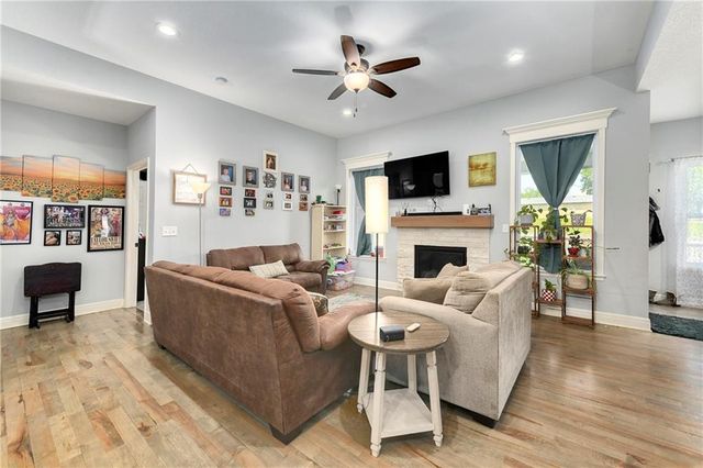 804 Merion Street, Lansing, KS 66043