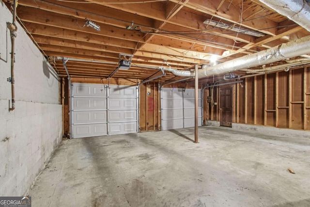5756 Lake Court NW, Kennesaw, GA 30152