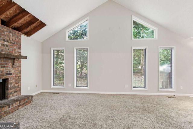 5756 Lake Court NW, Kennesaw, GA 30152