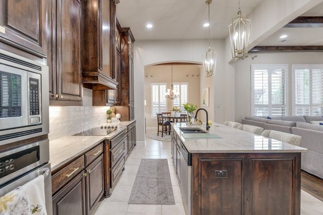 504 Savannah Drive, Ovilla, TX 75154