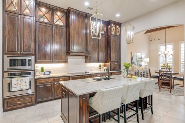 504 Savannah Drive, Ovilla, TX 75154