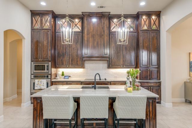 504 Savannah Drive, Ovilla, TX 75154