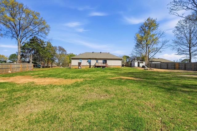 141 Fuscata Loop, Lonoke, AR 72086
