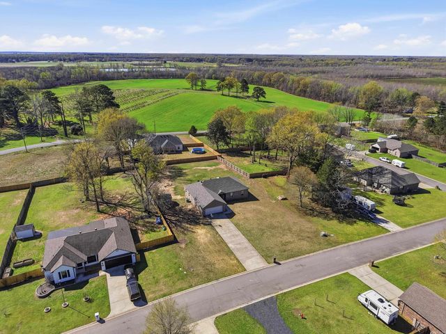 141 Fuscata Loop, Lonoke, AR 72086