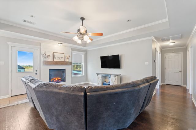 141 Fuscata Loop, Lonoke, AR 72086