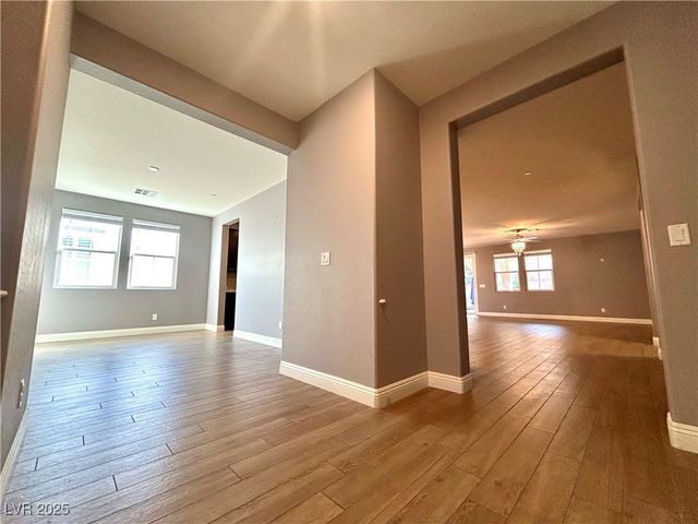 2927 Ventana Ridge Avenue, Henderson, NV 89044