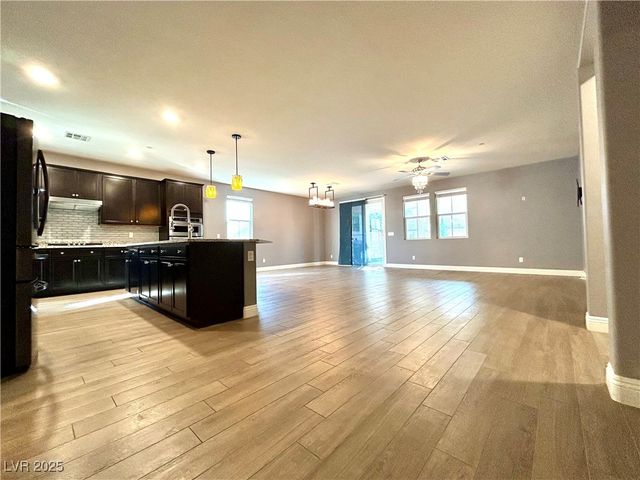 2927 Ventana Ridge Avenue, Henderson, NV 89044