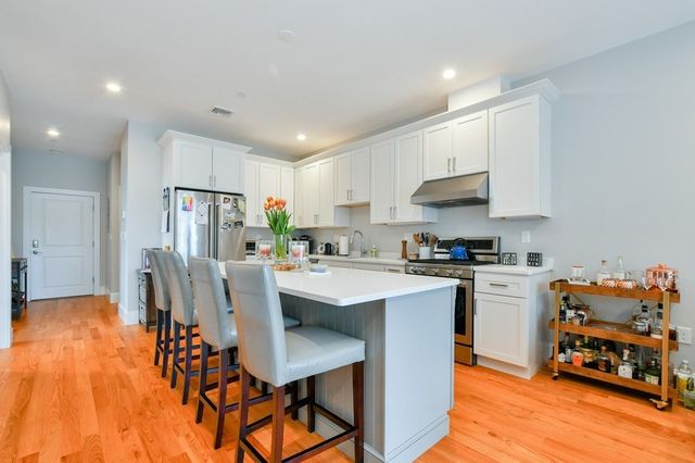 5 Mcbride St. 303, Boston, MA 02130