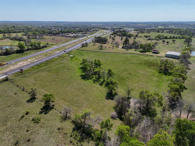 17260 Highway 6, Navasota, TX 77868