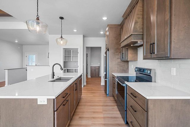 3242 WILLOW ROAD, Green Bay, WI 54311